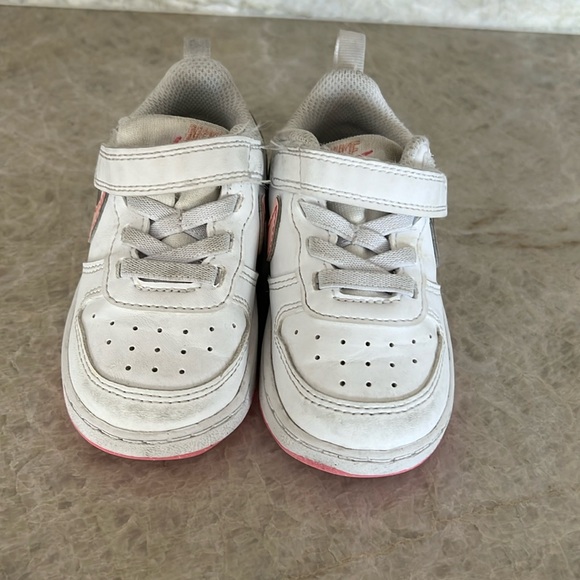 Nike Toddler Girls size 5.5 - Picture 1 of 6
